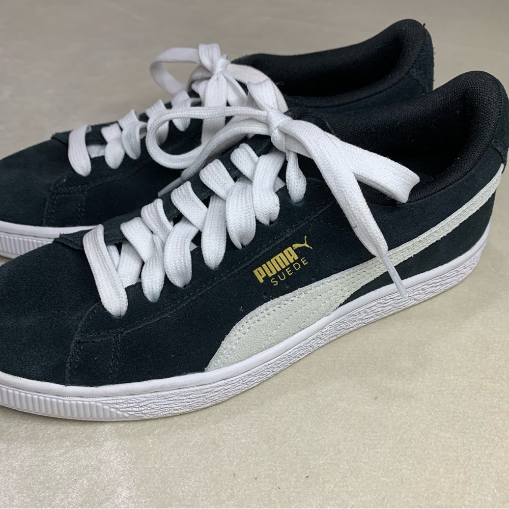 Puma like new classic black suede men’s boys youth 5 clean great condition